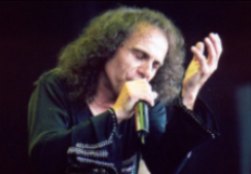 Egyetlen  Heaven and Hell-koncert Ronnie James Dio emlékére
