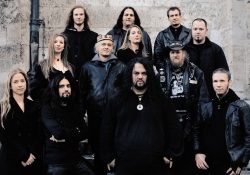 Német nők szimfonikus metalban döngetnek