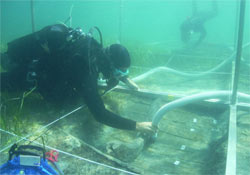 Háromezer éves hajóroncsra bukkantak