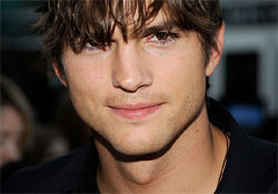 Ashton Kutcher a legjobban kereső tévésztár