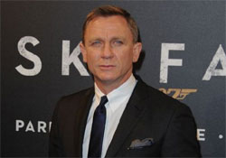 Daniel Craig is szerepel Clooney háborús drámájában