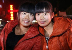 Huszonnégy évig nem tudott egymás létezéséről egy kínai ikerpár