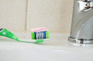 Készítsünk otthon garantáltan káros anyagoktól mentes fogkrémet!