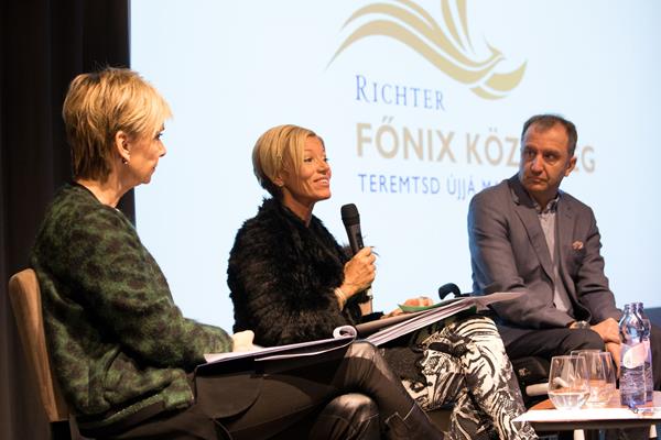 Bátor nők beszélnek újrakezdésükről a Richter Főnix Közösség oldalán