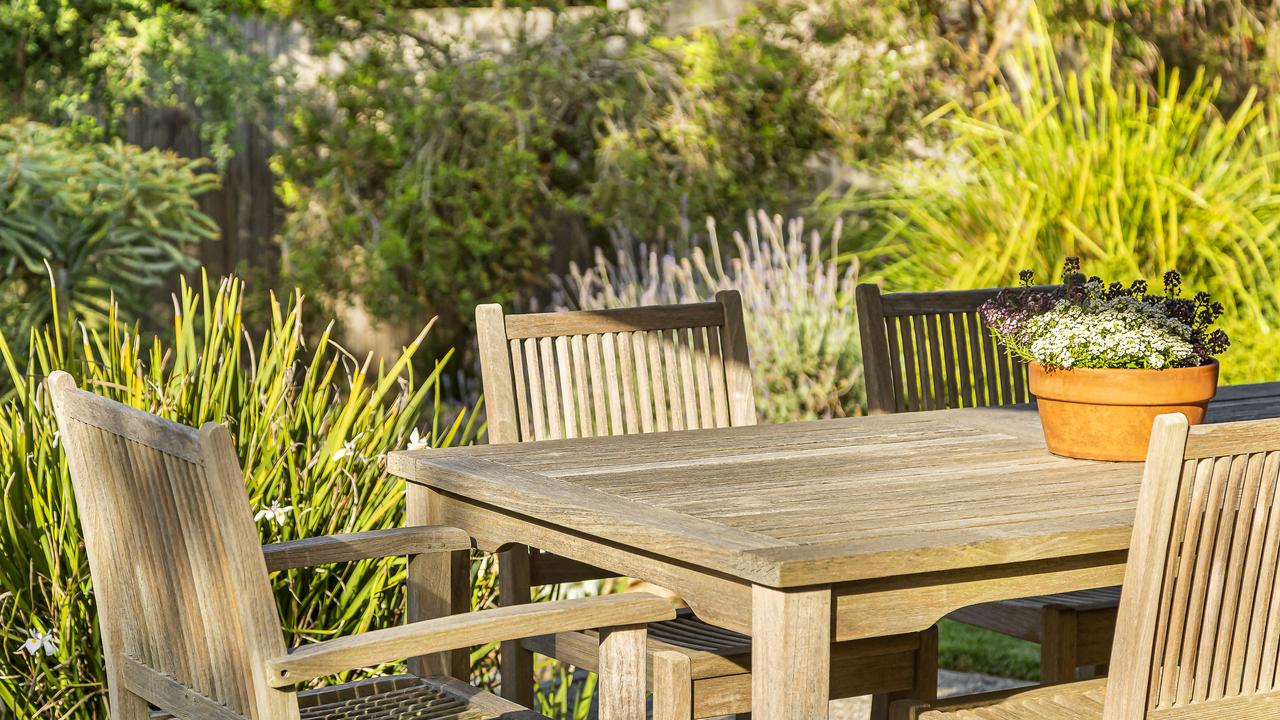 Famegmunkálás alapjai - avagy hogyan készítsünk kerti bútort? 